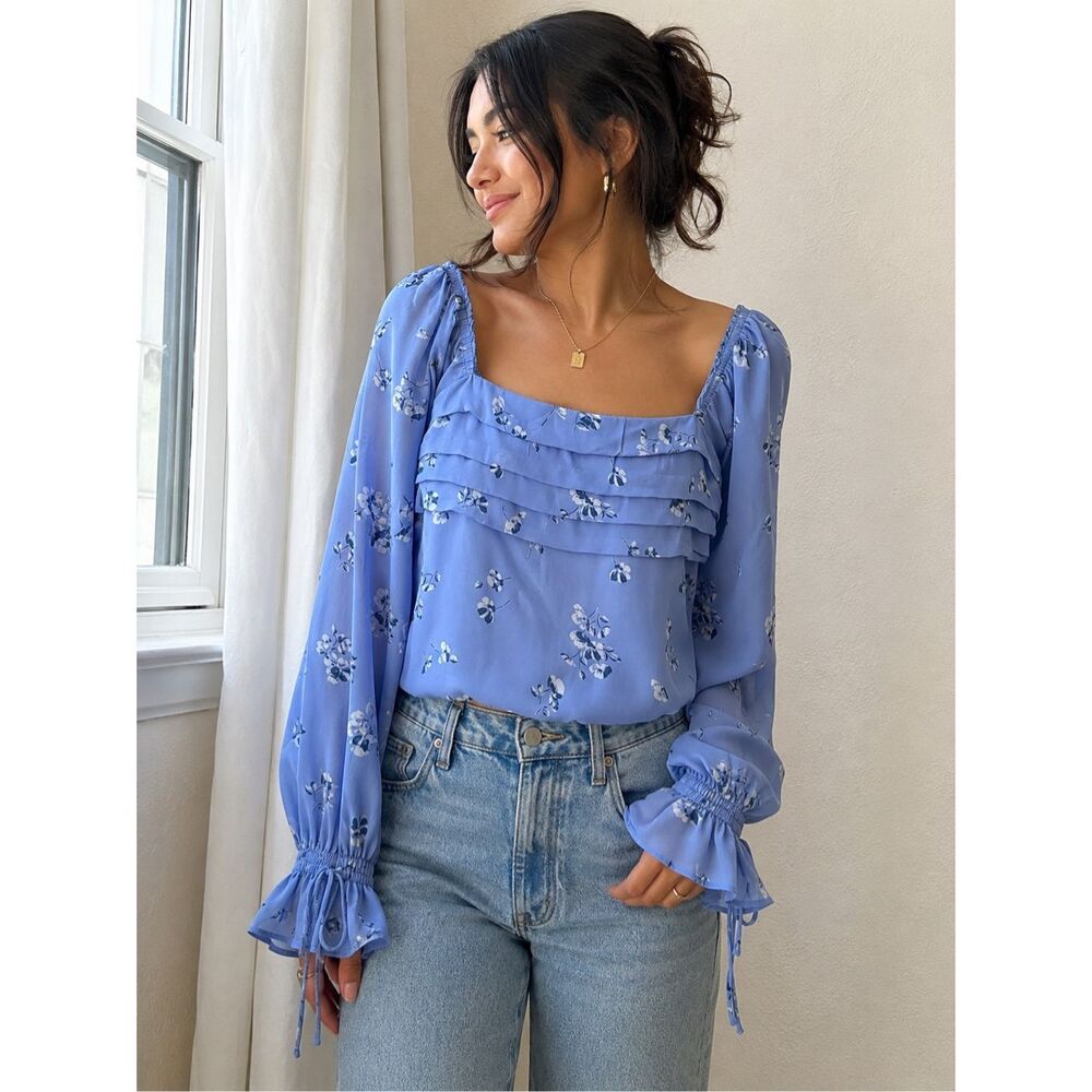 Abercrombie & Fitch Floral Ruffle Blouse M Blue Square Neck Coquette